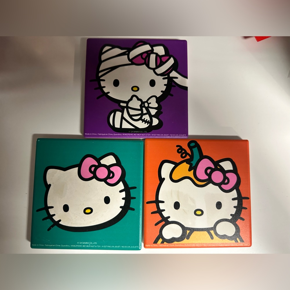 Hello Kitty Coasters Set - Picture 2 of 2